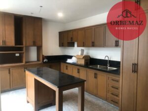Casa en Venta 2, Fraccionamiento Lomas de Ixtacomitán 307 , 2da Sección, Tabasco