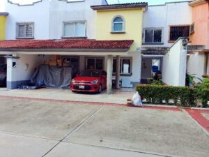 Casa en venta, privada Cencali, Fraccionamiento Loma Linda, Villahermosa. Vista exterior