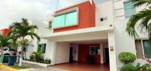 Casa en venta, privada Casa Blanca; Villahermosa, Tabasco