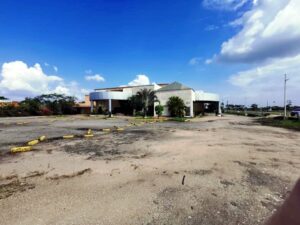 Salón en renta, ideal para oficinas o escuela, zona Country, Villahermosa, Tabasco.