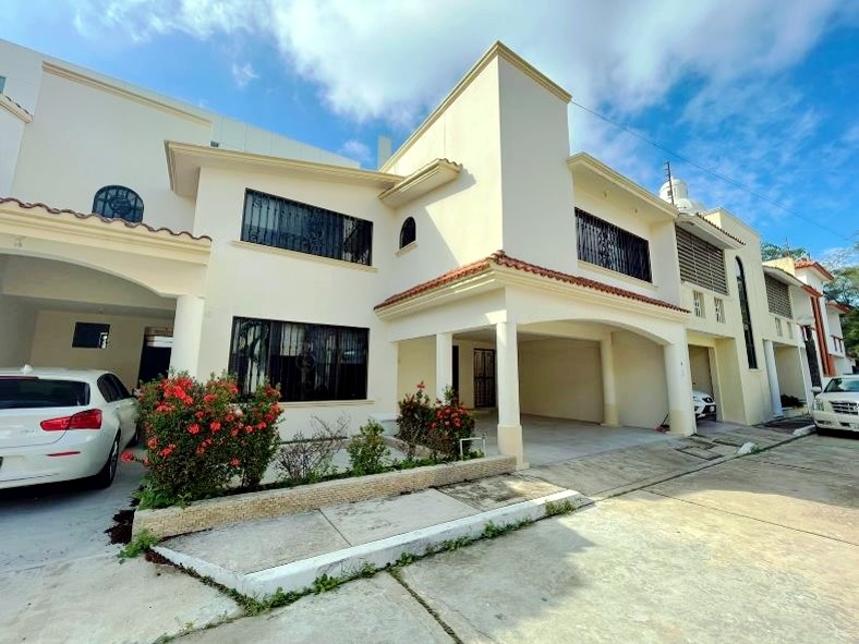 Casa en venta, residencial Samarkanda; Tabasco 2000, Villahermosa | Orbe  Bienes Raíces, Villahermosa, Tabasco