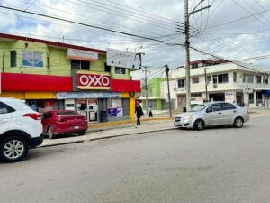 Casa en renta para negocio calle Revolución, Tamulté; Villahermosa, Tabasco