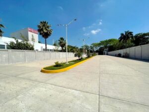 Edificio en renta carretera Villahermosa-Nacajuca, Lomitas; Villahermosa, Tabasco