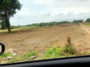 Terreno en venta en Comalcalco, 11 hectáreas sobre carretera principal, Tabasco