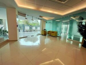Oficina en renta, Torre Samarkanda, planta baja; Villahermosa, Tabasco