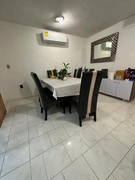 Casa en venta, fraccionamiento Carrizal, calzada Campo Cunduacán;  Villahermosa, Tabasco | Orbe Bienes Raíces, Villahermosa, Tabasco