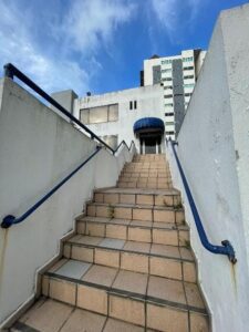 Edificio en renta, esquina Avenida Paseo Tabasco y Vía 2; Villahermosa