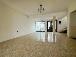 Casa en venta, colonia Mayito, Avenida Paseo Tabasco; Villahermosa