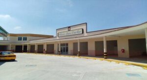 Locales en renta, Plaza San Carlos, colonia Samarkanda, Carretera Villahermosa-Comalcalco; Tabasco