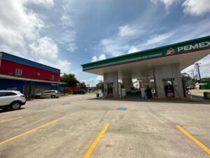 Locales en renta, Plaza San Carlos, colonia Samarkanda, Carretera Villahermosa-Comalcalco; Tabasco