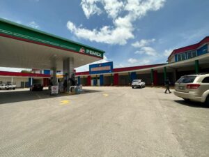 Locales en renta, Plaza San Carlos, colonia Samarkanda, Carretera Villahermosa-Comalcalco; Tabasco