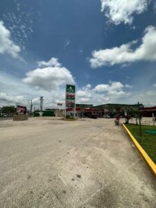 Locales en renta, Plaza San Carlos, colonia Samarkanda, Carretera Villahermosa-Comalcalco; Tabasco