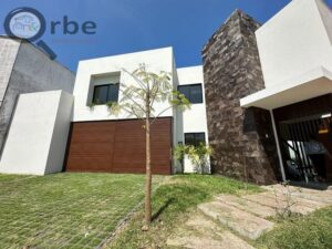 Casa en venta, calle Macuilis, fraccionamiento el Country; Villahermosa, Tabasco