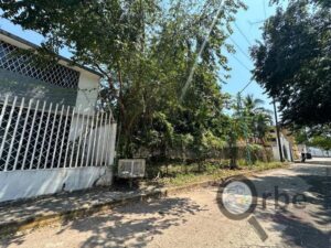 Terreno en venta, Paseo de las Flores frente a Laguna de las Ilusiones; Villahermosa, Tabasco