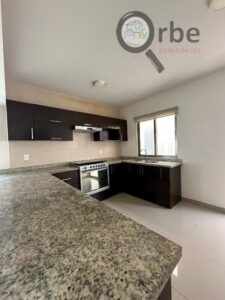 Casa en venta, Circuito Palmira, fraccionamiento Palmira, Boulevard Bicentenario; Villahermosa, Tabasco