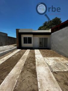 Casa en venta, calle Los Pinos, Ixtacomitán, 2da Sección; Tabasco