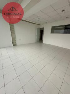 Oficinas en renta, Avenida Adolfo Ruiz Cortines, Fraccionamiento Oropeza, Villahermosa, Tabasco