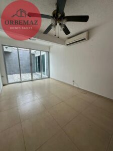 Casa en venta, fraccionamiento Las Palmas, Calle 9 Casa 8, Tabasco 2000; Villahermosa