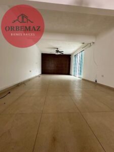 Casa en venta, fraccionamiento Las Palmas, Calle 9 Casa 8, Tabasco 2000; Villahermosa