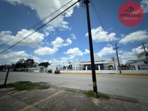 Conjunto de Bodegas con Oficinas y Terreno en Venta, Ciudad Industrial; Villahermosa, Tabasco