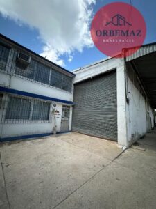 Conjunto de Bodegas con Oficinas y Terreno en Venta, Ciudad Industrial; Villahermosa, Tabasco