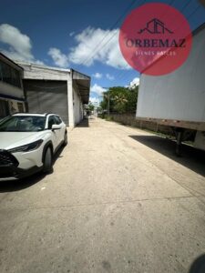 Conjunto de Bodegas con Oficinas y Terreno en Venta, Ciudad Industrial; Villahermosa, Tabasco