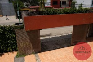 Casa comercial con terreno en venta, 8a., Avenida Nte. Poniente; Palenque, Chiapas