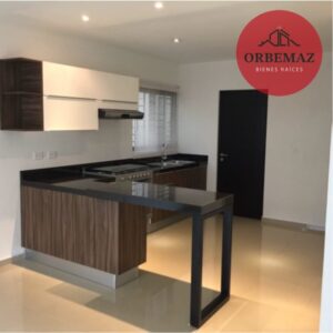 Casa en venta, Residencial Jardines de Country, Circuito Bugambilia; Villahermosa, Tabasco