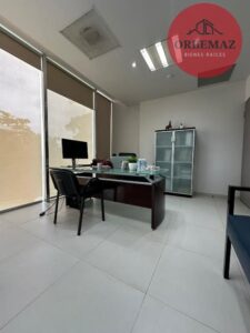 Oficina en venta, Local 2, Primer Nivel, Torre Samarkanda; Villahermosa, Tabasco