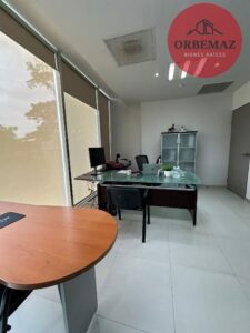 Oficina en venta, Local 2, Primer Nivel, Torre Samarkanda; Villahermosa, Tabasco