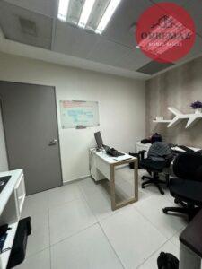 Oficina en venta, Local 2, Primer Nivel, Torre Samarkanda; Villahermosa, Tabasco